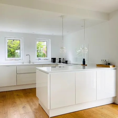 Nordsee Im Blick - Kamin & Privat-garten - Design-haus Heverstrom * Husum (Schleswig-Holstein)